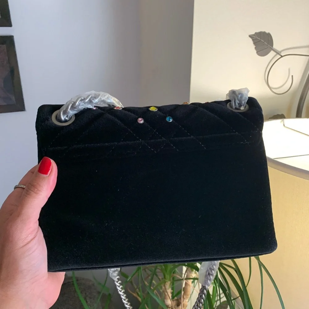 Authentic KURT GEIGER LONDON Velvet magnetic closure convertible Crosby/Shoulder - Picture 10 of 16